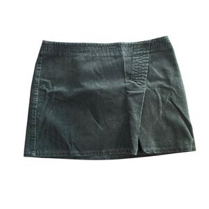 Vintage United Colors of Benetton khaki green ribbed corduroy mini skirt